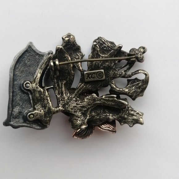 Kenneth Cole Christmas Poinsetta Cat Pewter Enamel Brooch Pin - Picture 2 of 5